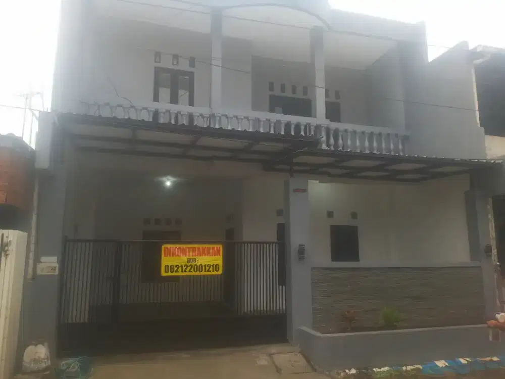 Disewakan rumah 2 lantai daerah kebraon