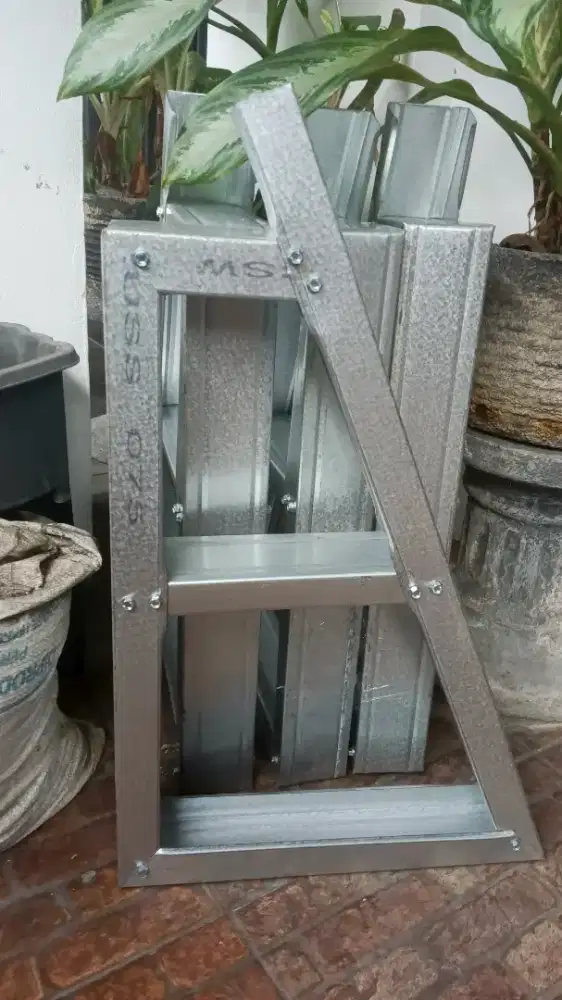 Bracket Kanopi BajaRingan 70x40cm