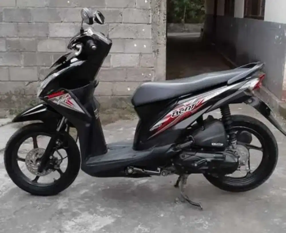 Honda Beat 2015 fi stater halus, tgn-1, lengkap, plat B Jkt, istimewa