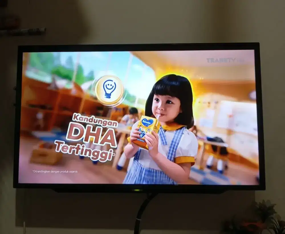 Led sharp 32 inch digital tv (tanpa stb)