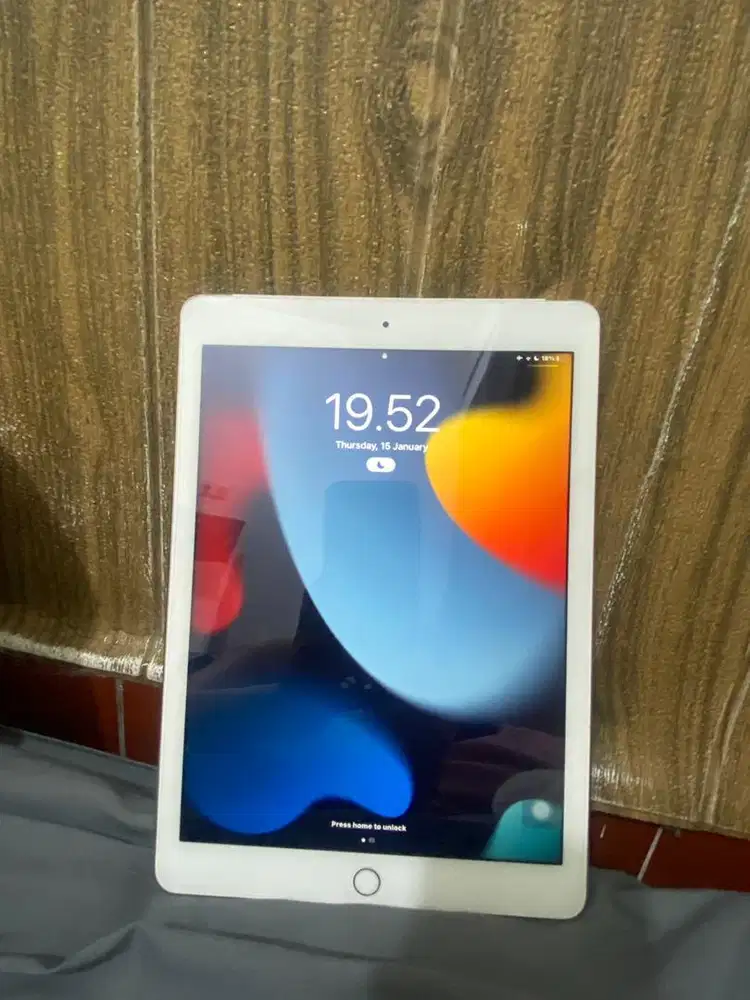 Ipad air 2 16gb wifi+celluler