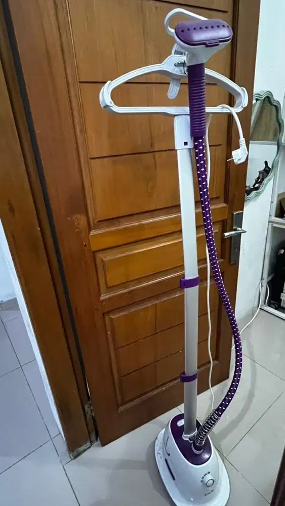 Setrika uap/steamer merk salav