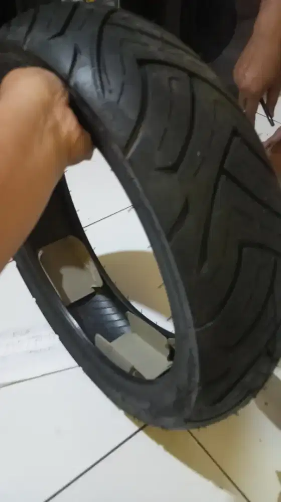 Di jual ban motor dpn