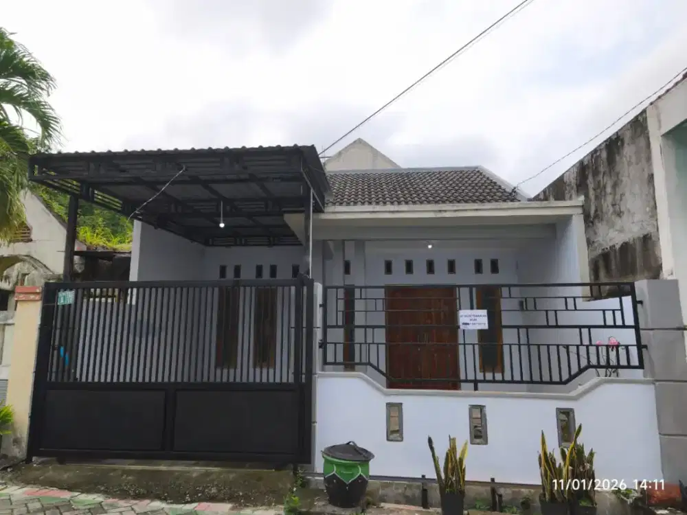 Dikontrak kan Rumah luas 93m2 di perum Bukit Randuagung Indah Gresik