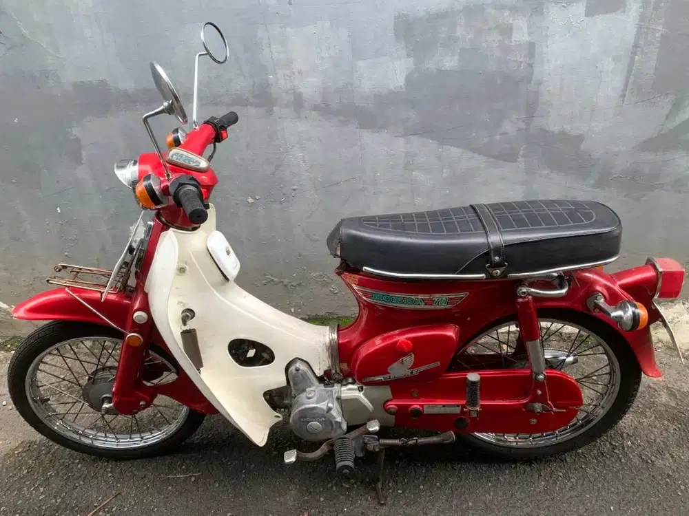 Honda C70 Tahun 1978