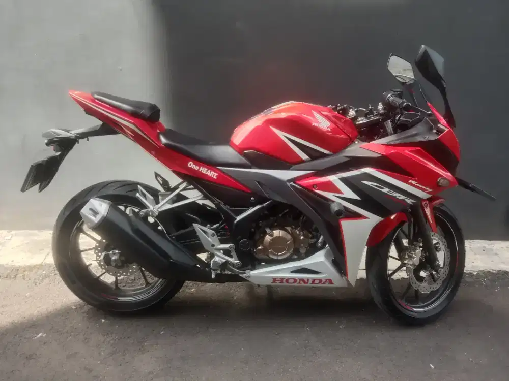 JUAL CEPAT HONDA Vario 160 CBS Tahun 2024, SUPER MULUSSS... FULL ORI..