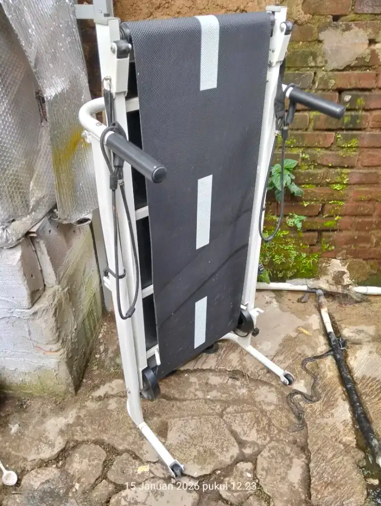 Treadmill manual tanpa listrik