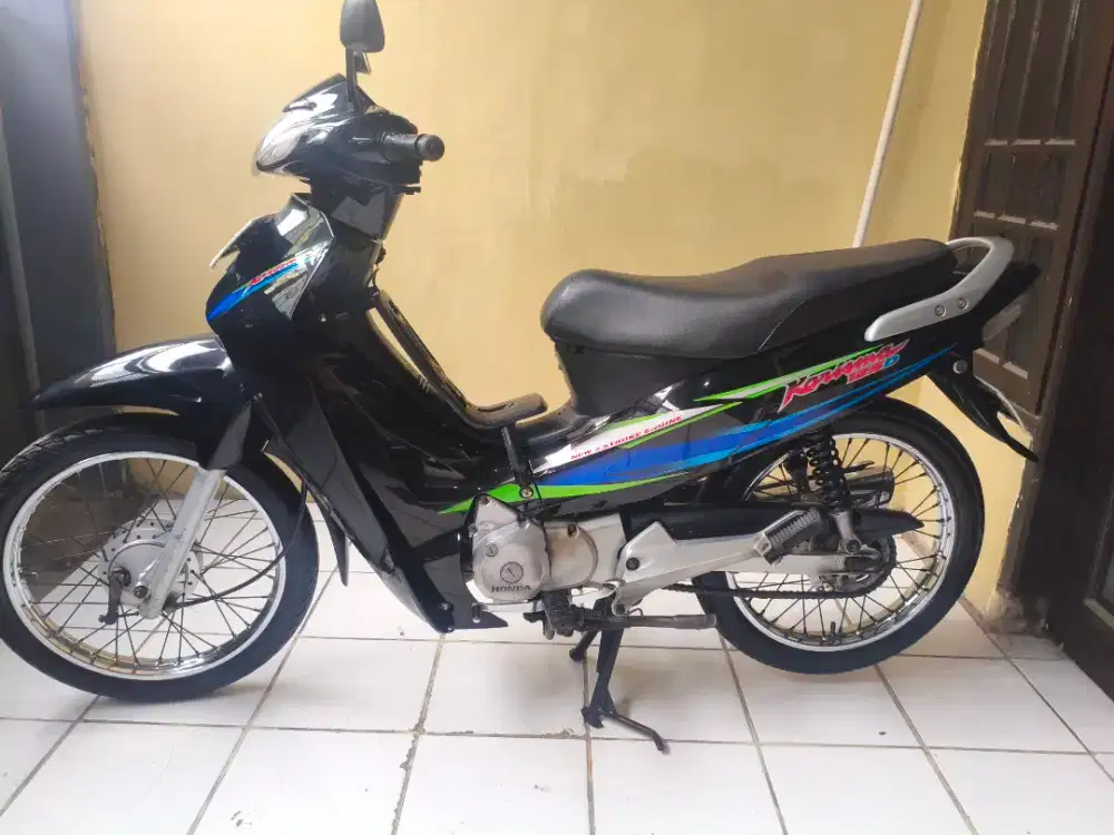 Honda kharisma 2004