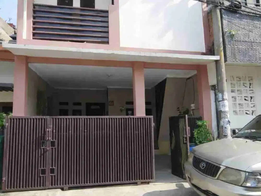 Jual murah 300 jutaan rumah 2 lantai di Komplek Griya Bandung Indah (GBI)
