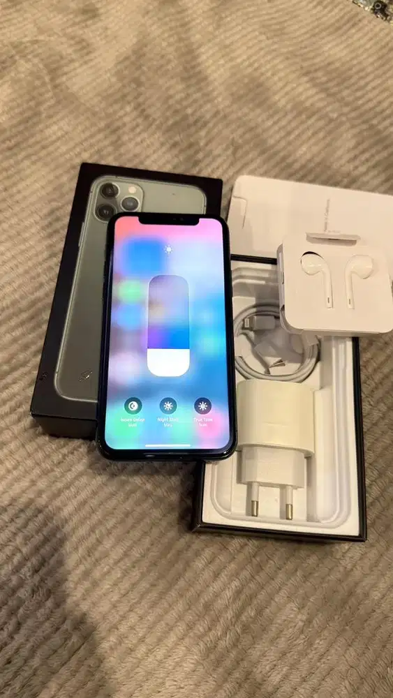 Iphone 11 Pro 256GB Green Teregister Mulus Lengkap