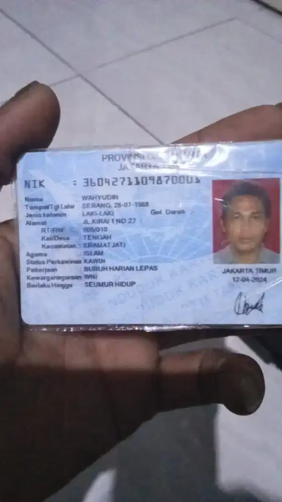 Assalamualaikum Saya lagi cari pekerjaan jadi sopir pribadi