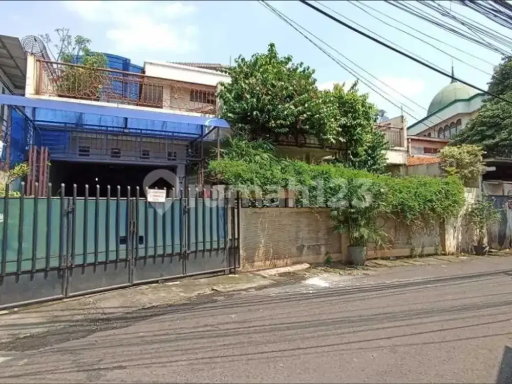 Rumah Asri Siap Huni 2 Lantai di Menteng Dalam, Jakarta Selatan