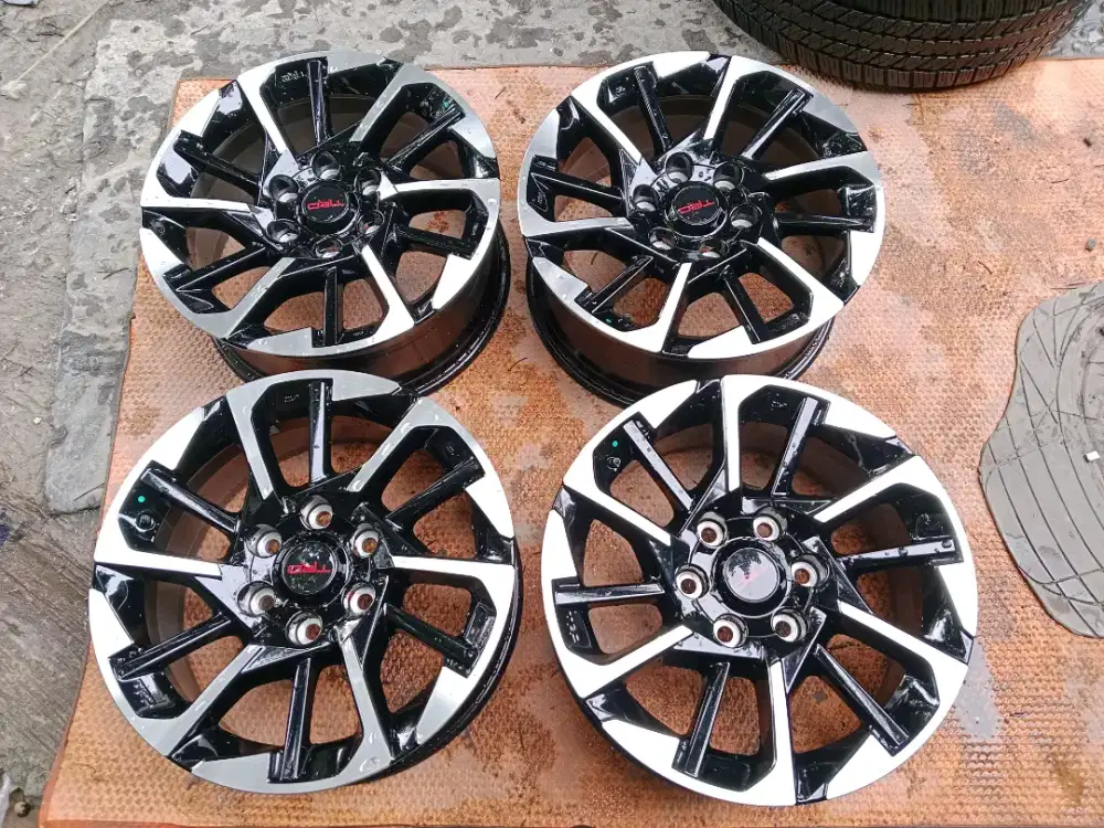 Velg Fortuner TRD R18 original copotan