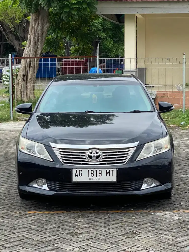 Toyota Camry 2.5 V Automatic 2012