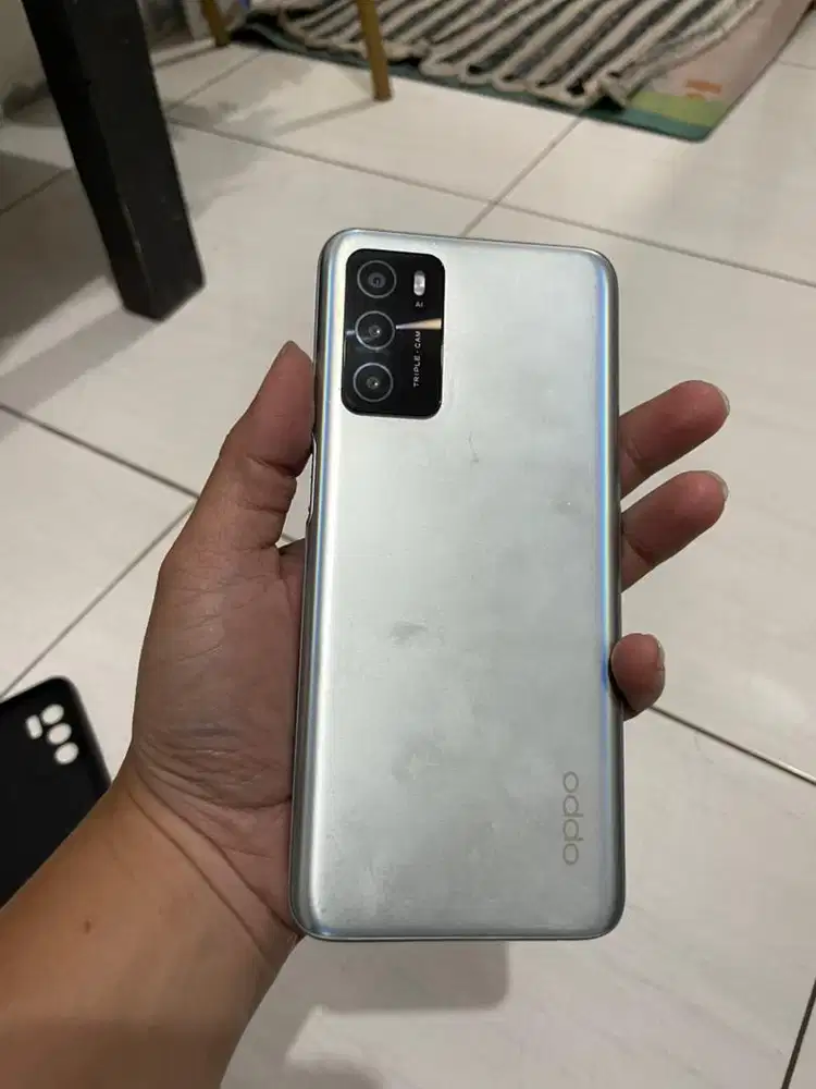 Oppo A16 silver 3/32 gb