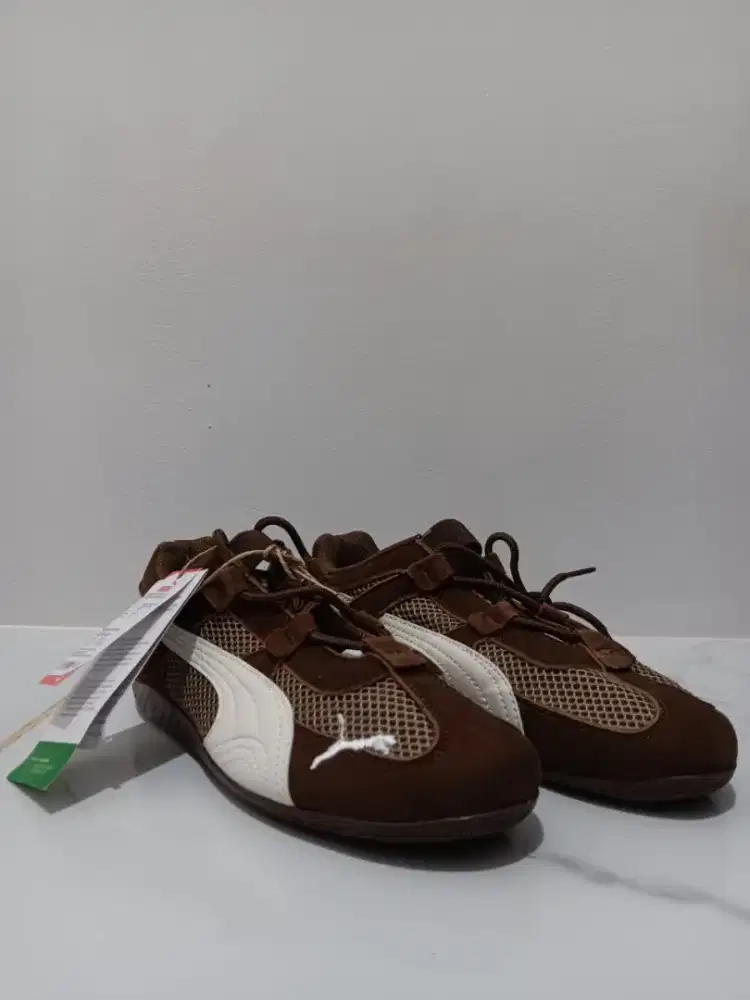 Sepatu Puma Coklat