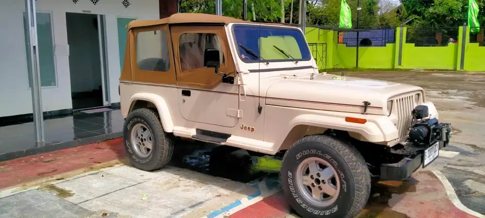 Jeep Willys 1981 Bensin