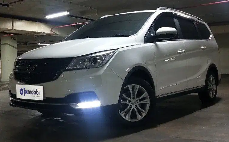 TDP 7,JT Wuling Cortez 1.5S T Lux Bensin-AT Putih 2020
