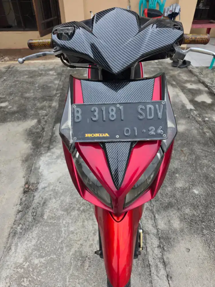 BISMILLAHIRRAHMANIRRAHIM
dijual VARIO tahun 2011.