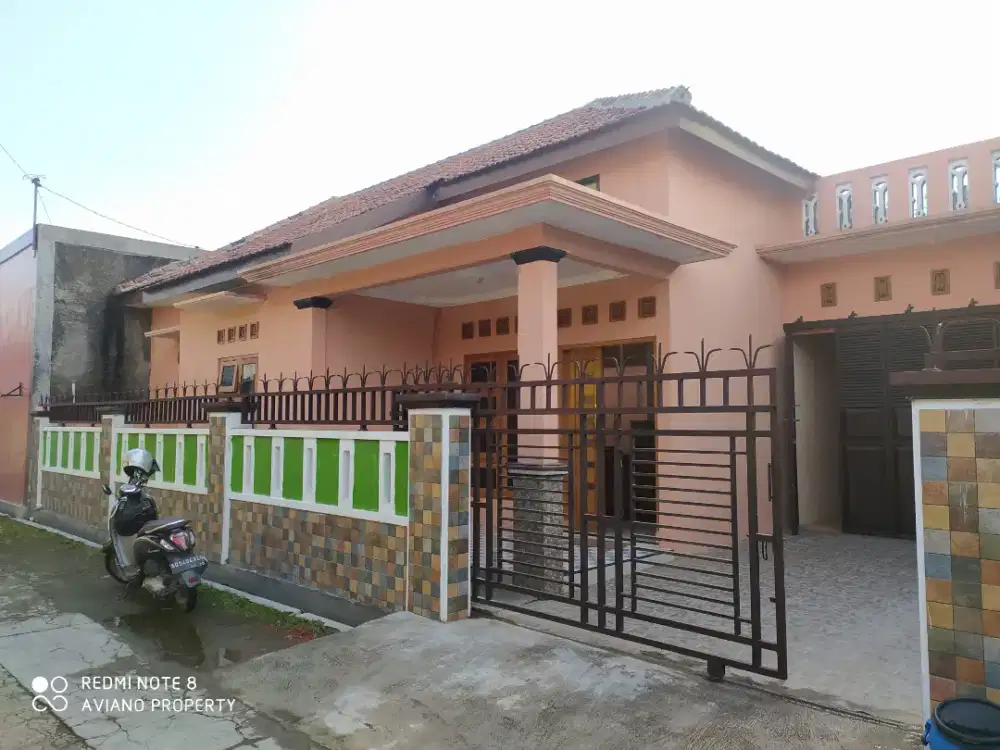 Disewakan Rumah Luas lokasi Purbayan, Gentan.