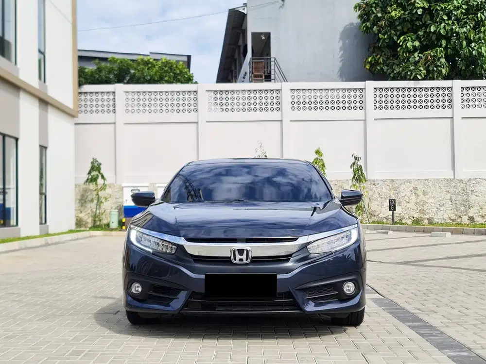 genap Bunga=5% Km=63k PAJAK=JULi Honda Civic ES Sedan 2018 Civic 2018