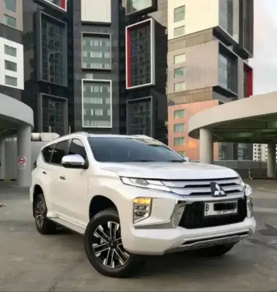 2023 Pajero Dakar Pakai 2024 Garansi ATPM Km 15rb Seperti Baru *KREDIT
