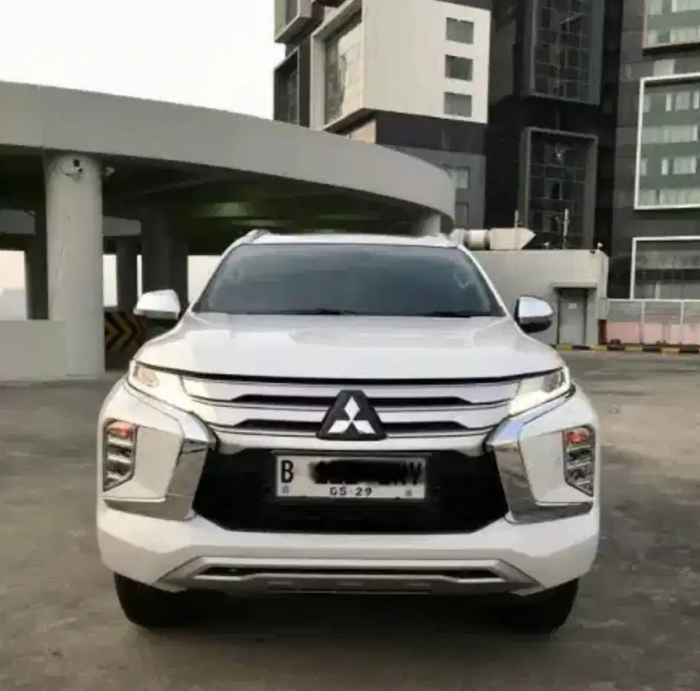 2023 Pajero Dakar Pakai 2024 Garansi ATPM Km 15rb Seperti Baru *KREDIT