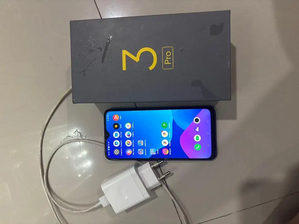 Dijual cepat realme 3 pro ram 6/64