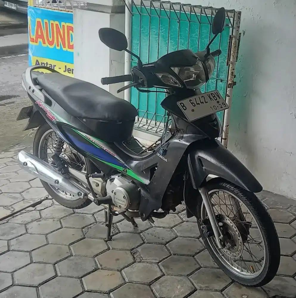 Honda Kharisma 2003
