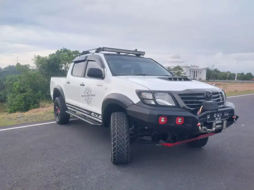 Hilux 2012 full pariasi ex hobi