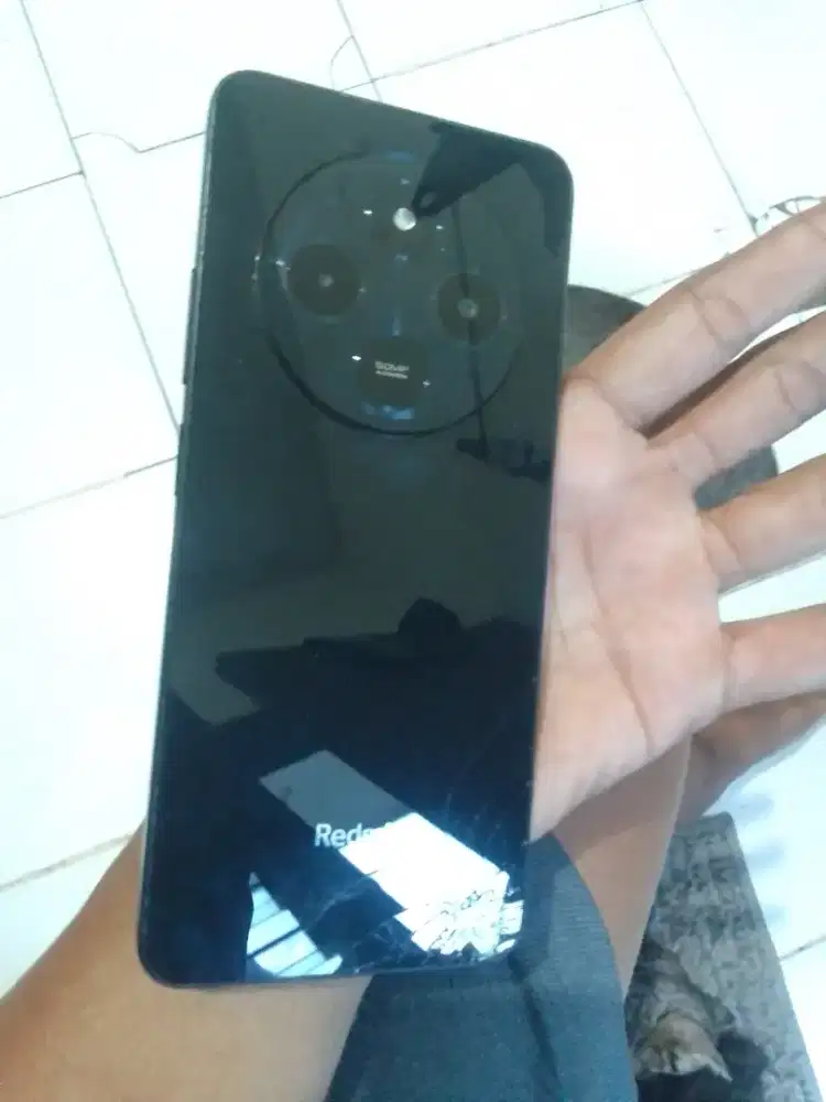 Xioami 14c ram 8/256 minus mati