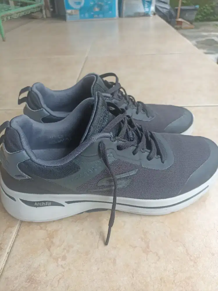 Skechers Arch Fit