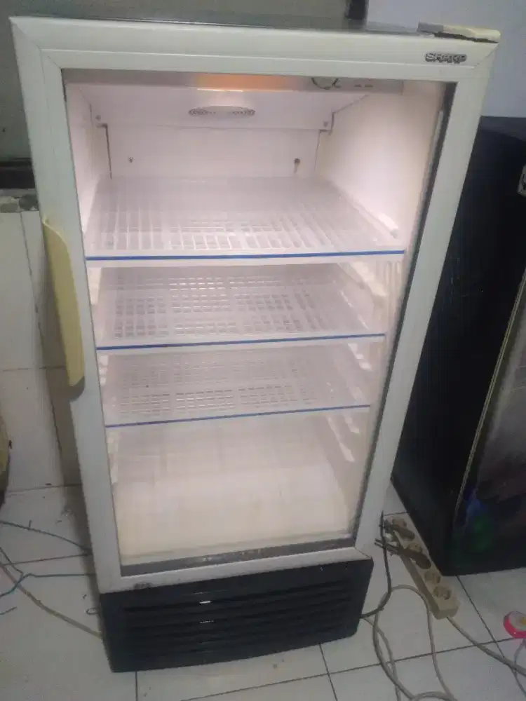 sowcase/pendingin minuman 3 rak