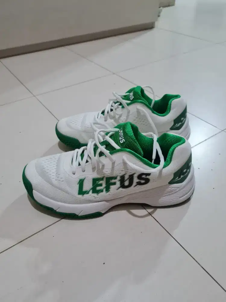 Sepatu tenis LEFUS original