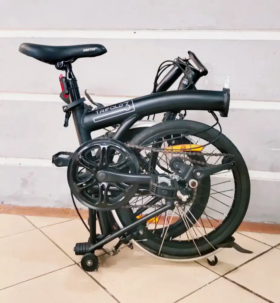 Sepeda lipat merek united uk'16 alloy hrg 2,3jt net