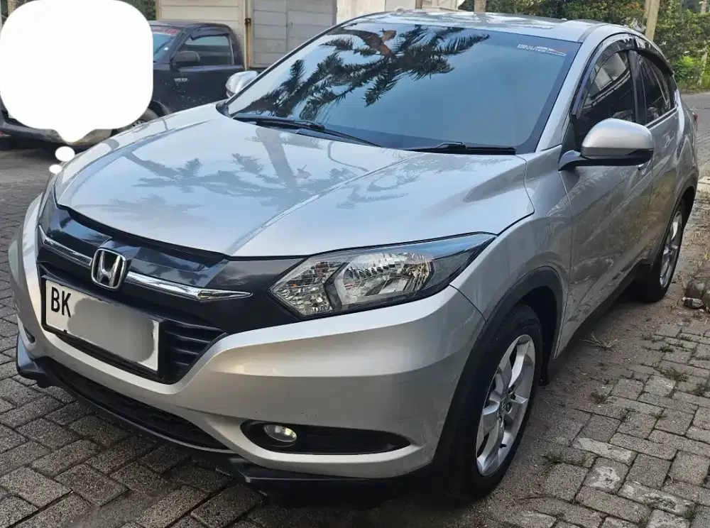 Honda Hrv 1.5 E Cvt Matic Asli