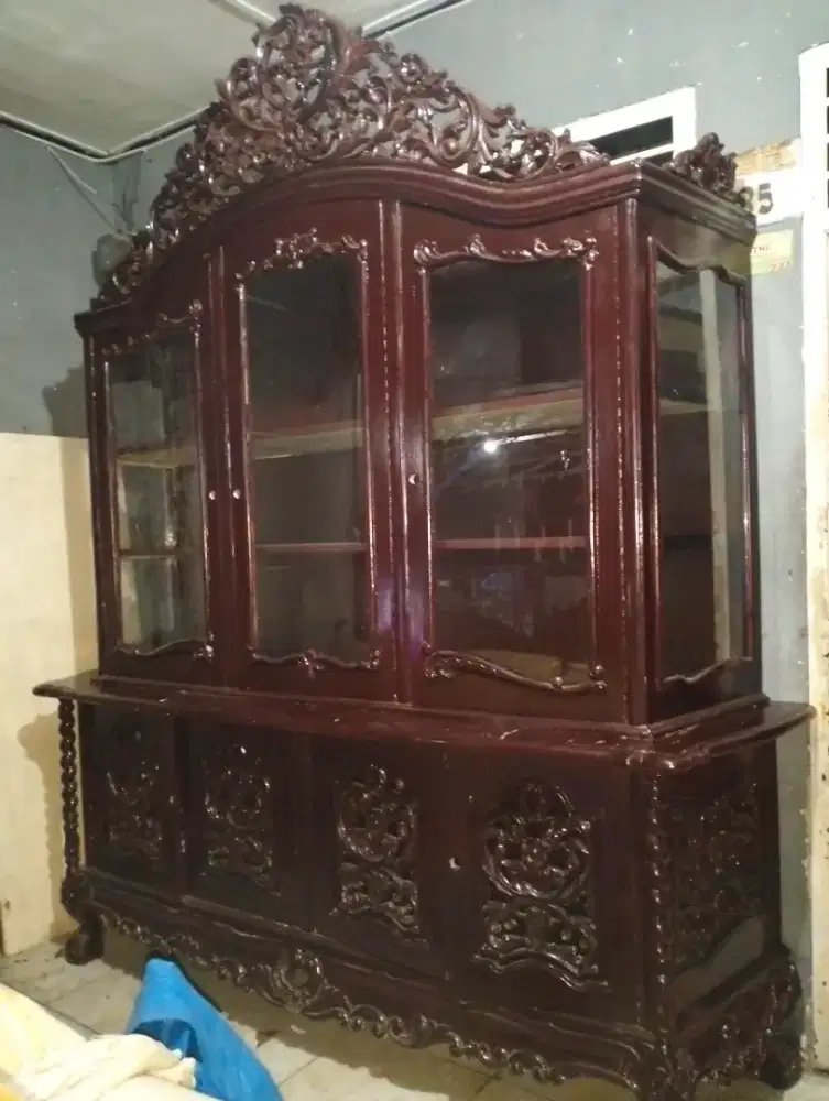 lemari hias jati Jepara asli tua anti, komodo lama, diplitur lg