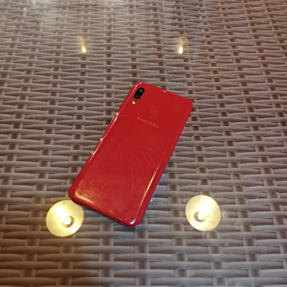 Samsung a20 3/32 layar amoled