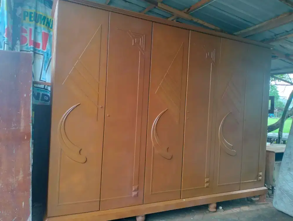 lemari pakaian 6 pintu jumbo