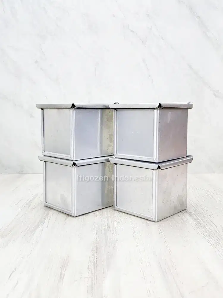 Preloved Loyang Roti SANNENG SN2182 – Square Loaf Pan 