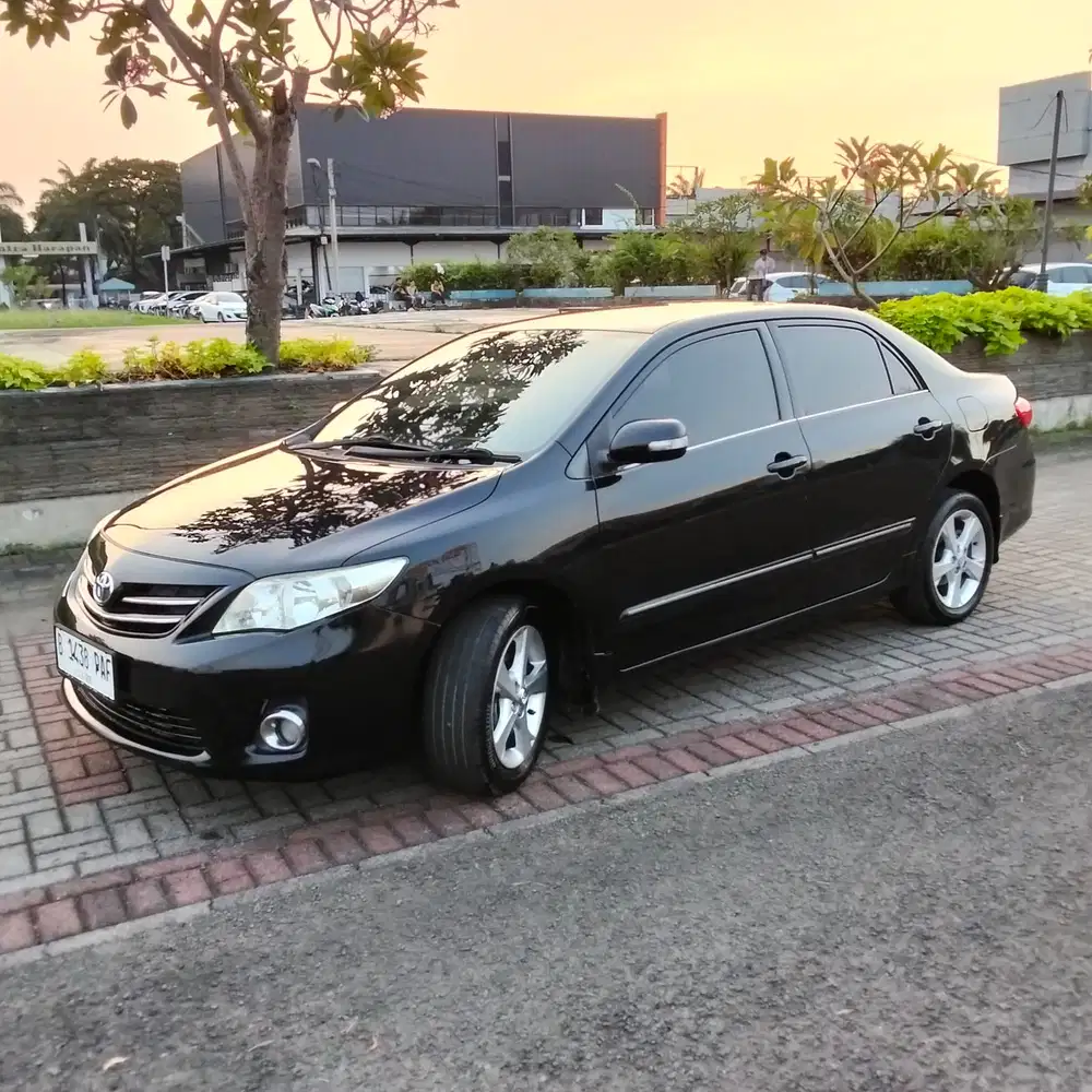 Toyota Corolla Altis 2013 Bensin