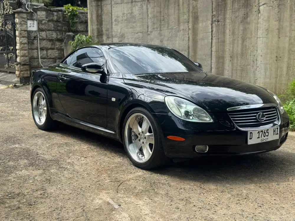 Lexus SC430 2002 (Rare Item)