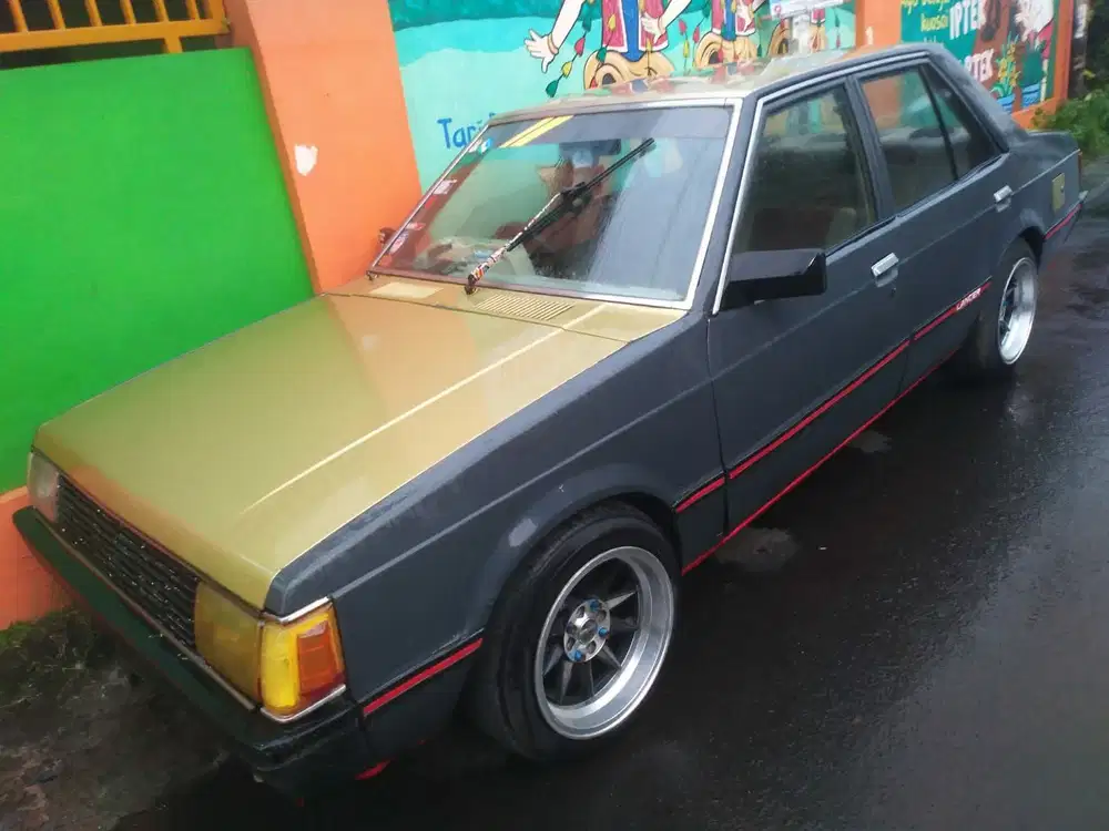 Mitsubishi Lancer 1982 Bensin