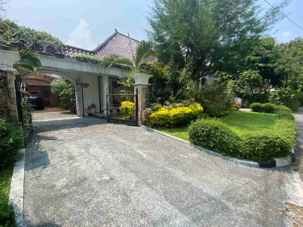 DIJUAL RUMAH MEWAH AREA BACIRO DEKAT STADION MANDALA KRIDA YK