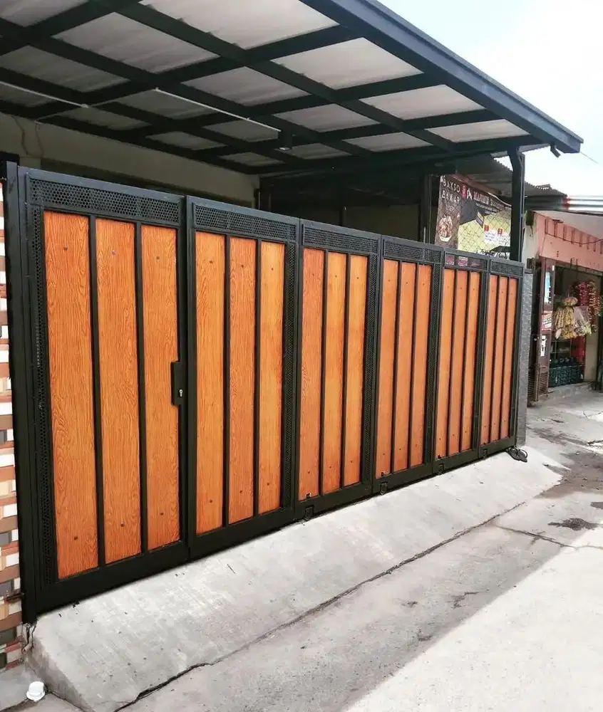 Pagar dan pintu besi tempahan
