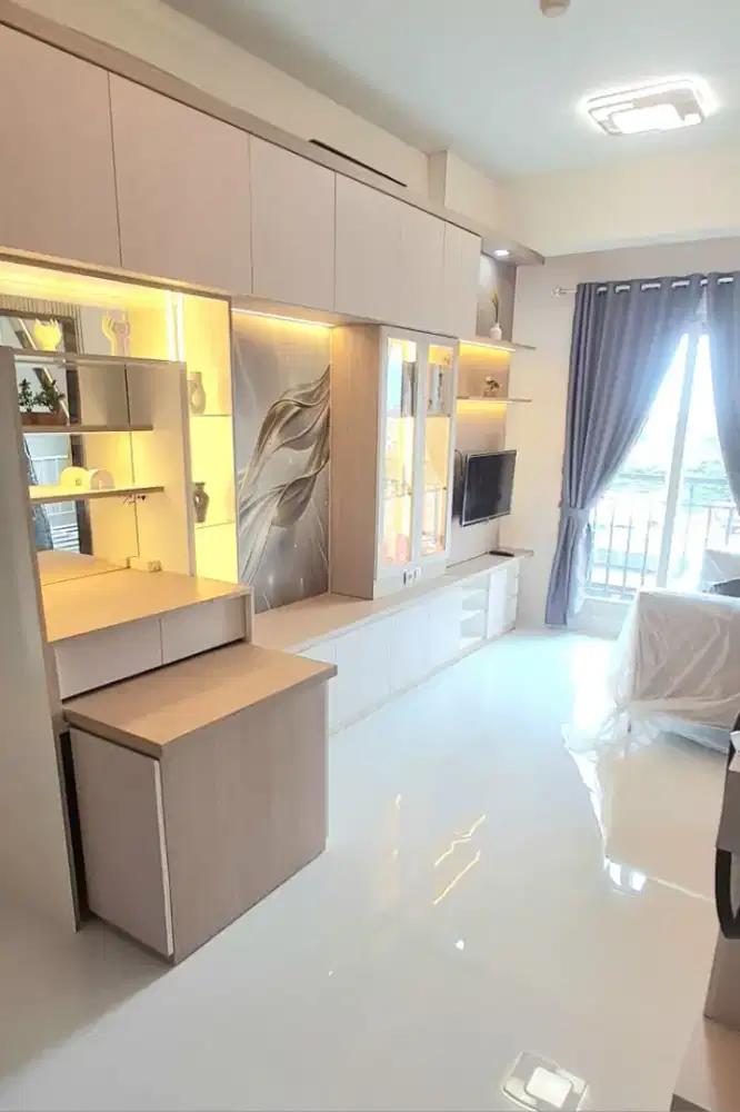 JUAL UNIT 2 BR ELEGAN FURNISH 
APARTMENT SUNTER PARK VIEW
SUNTER JAKUT