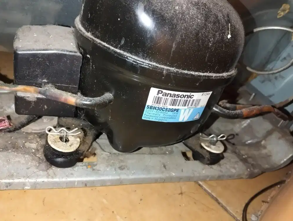 Dijual kulkas merk panasonic