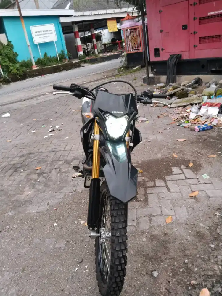 crf 150 tangan pertama