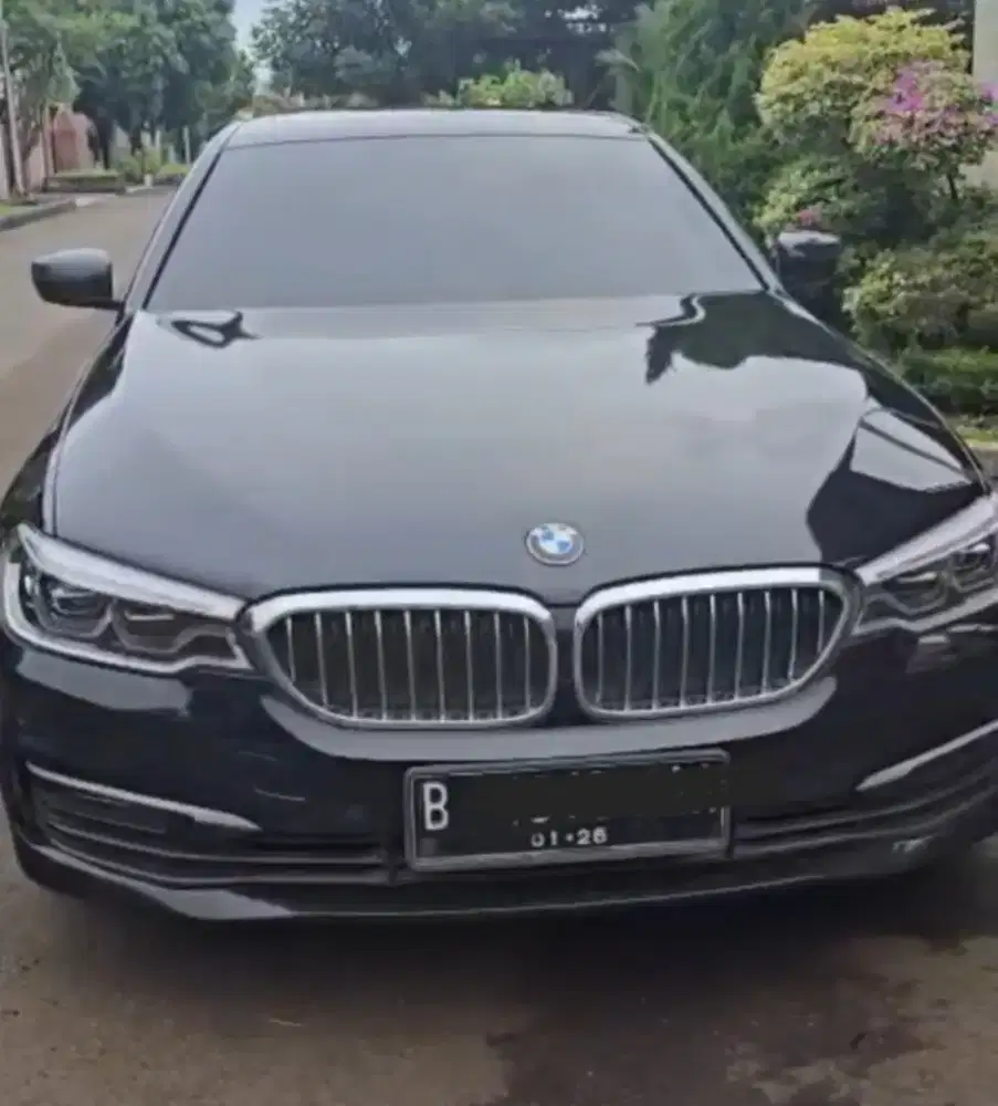 Dijual BMW 520i Black