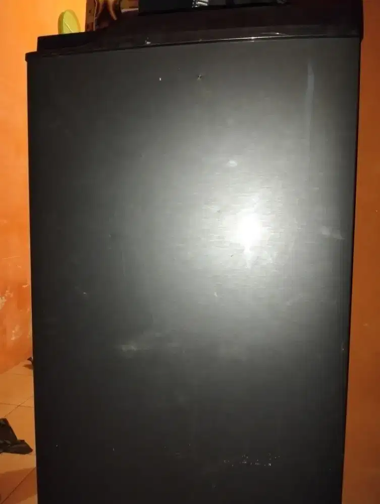 Dijual kulkas merk panasonic